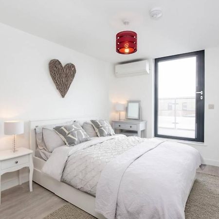 2 Bedroom Penthouse - Large Balcony - Minster View York Esterno foto
