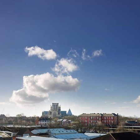 2 Bedroom Penthouse - Large Balcony - Minster View York Esterno foto