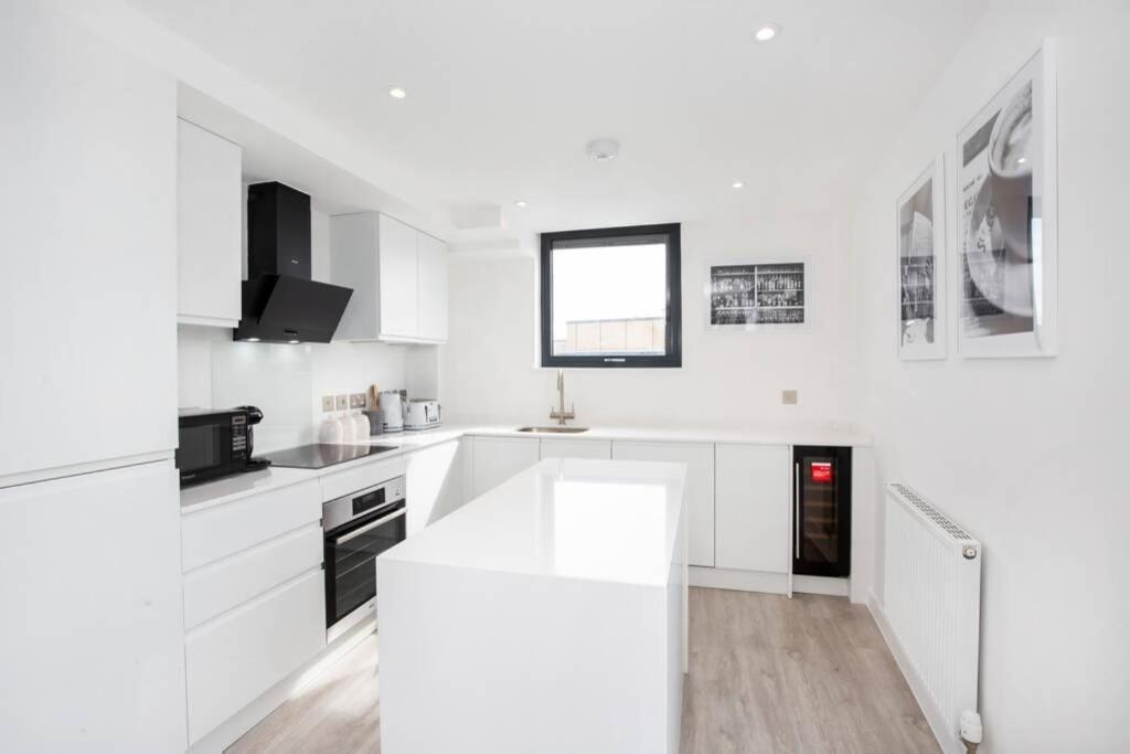 2 Bedroom Penthouse - Large Balcony - Minster View York Esterno foto