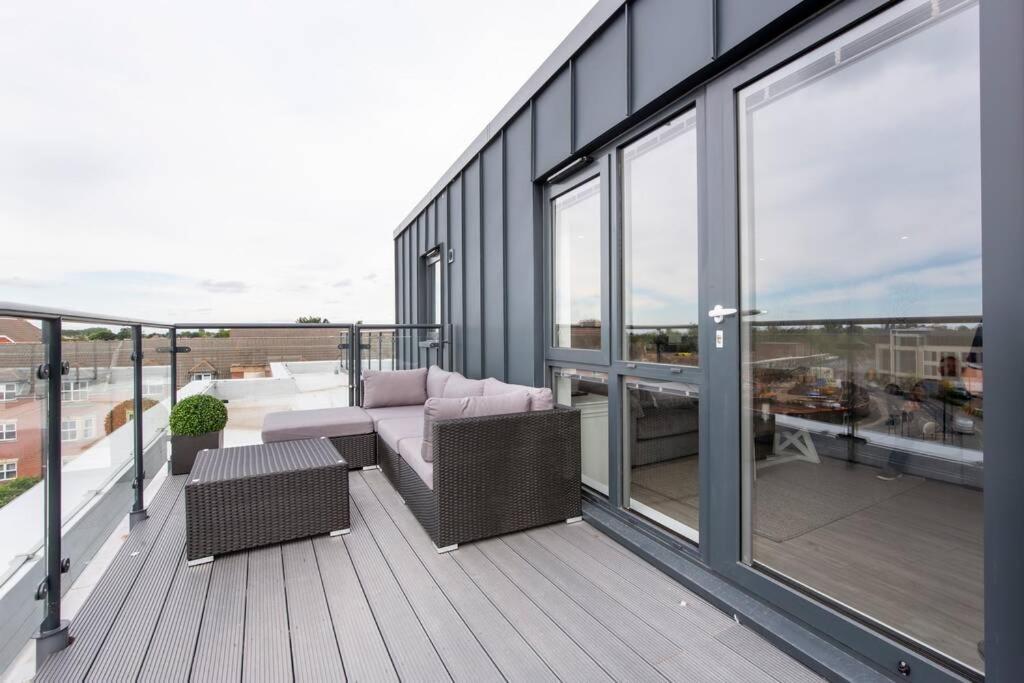 2 Bedroom Penthouse - Large Balcony - Minster View York Esterno foto